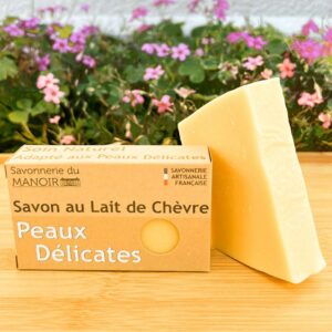 Savon au Lait de Chèvre Bio | Soin Naturel pour Peau Sensible