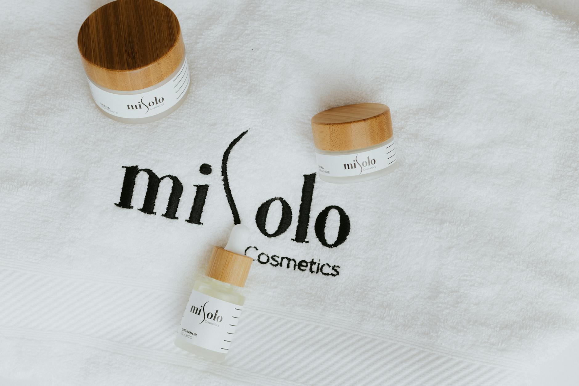 Le savon antiseptique : un bouclier essentiel contre les microbes dans notre quotidien — soins naturels artisanaux