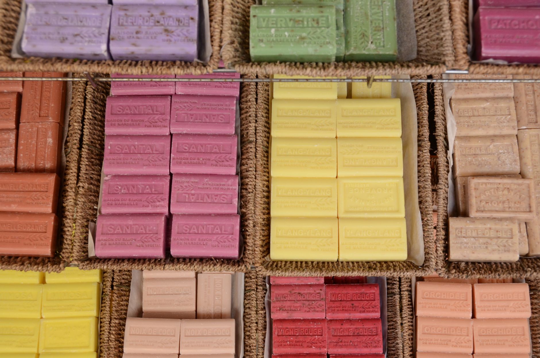 Le savon de Marseille à l'argile rose : quels bienfaits ? — Savonnerie du Manoir