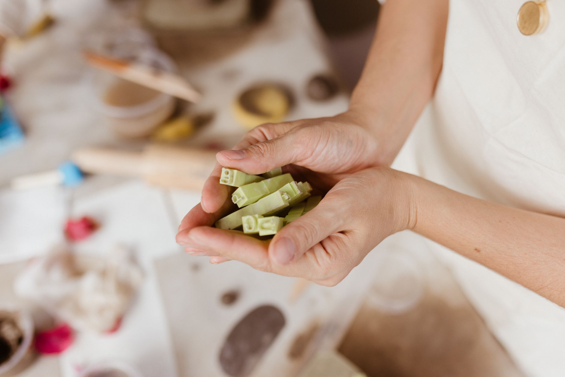 Savon artisanal vs savon industriel : quelles différences ? — Savonnerie du Manoir