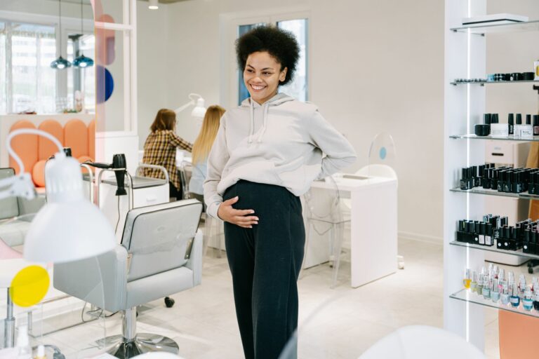 Shampoing solide pendant la grossesse : sans risque — Savonnerie du Manoir